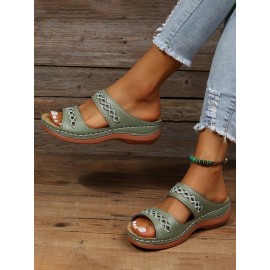 Retro Style Hollow Out Circular Embroidery Foot Casual Slippers