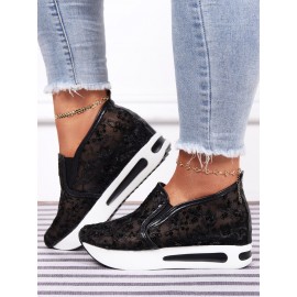 Breathable Floral Embroidery Slip-on Muffin Sneakers