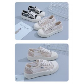 Airy Floral Lace Resort Flats